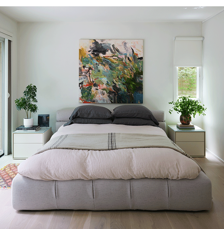 Bedroom design by Laura Zender Design. Photo by Werner Straube.